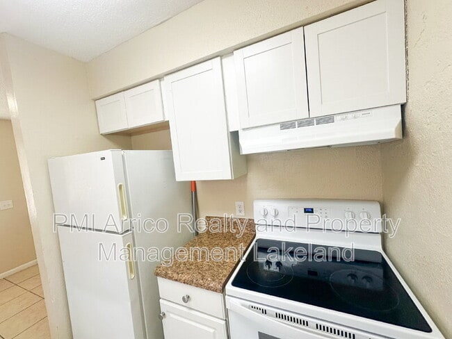 Photo - 3214 Crystal Hills Loop S