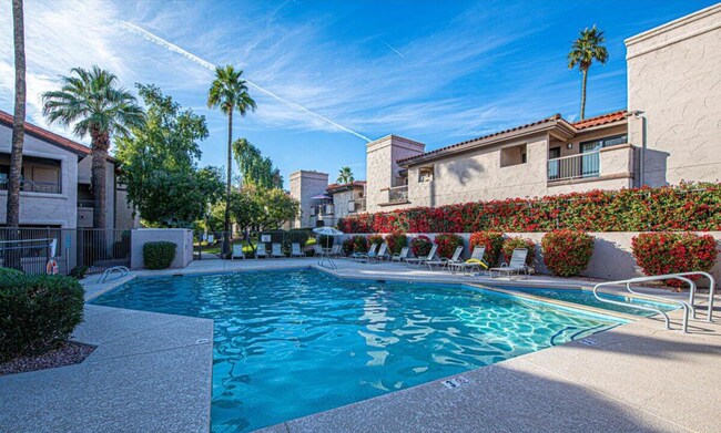 Building Photo - Luxury Scottsdale Condo: Modern Comfort in...