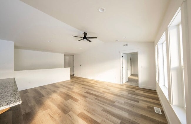 505 Jeanine Dr