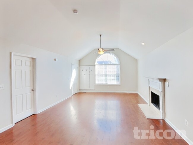 Photo - 1721 Stephenson Ln