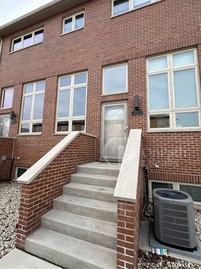 Photo - 6834 W 65th St