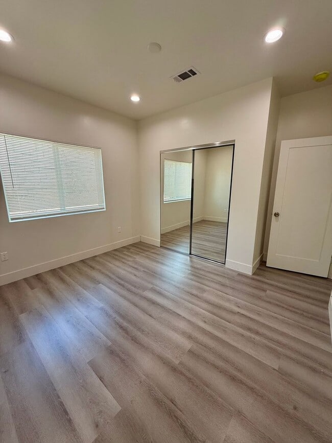 Photo - RINYO6696 Unit 1