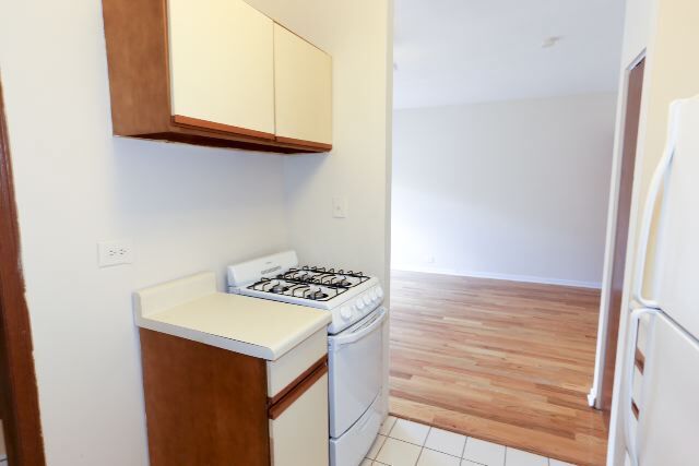 Photo - 820 W Cornelia Ave Unit 603