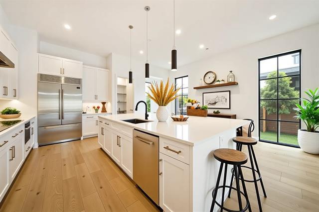 Photo - 9713 Kerrisdale Ln