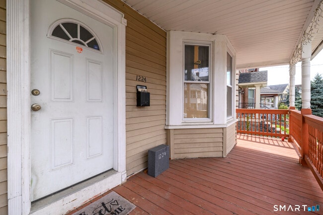 Photo - 1224 Iranistan Ave