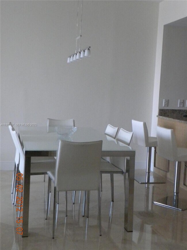 Photo - 1830 S Ocean Dr Unidad 4311