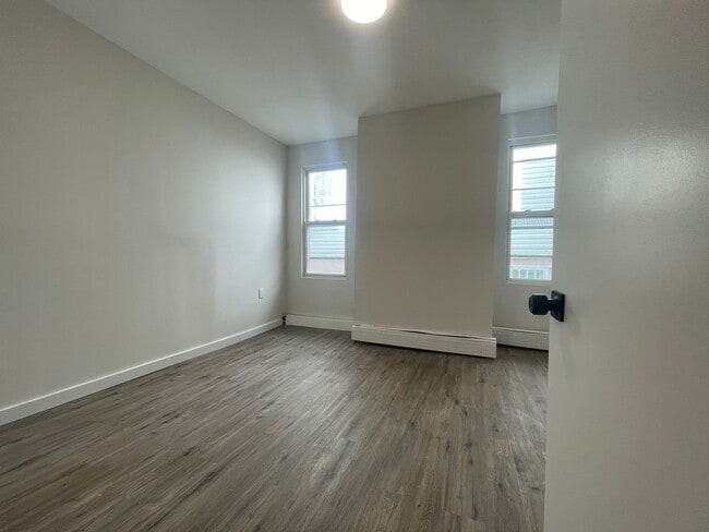 Unit 1 - 56 Atlantic St Unit 1