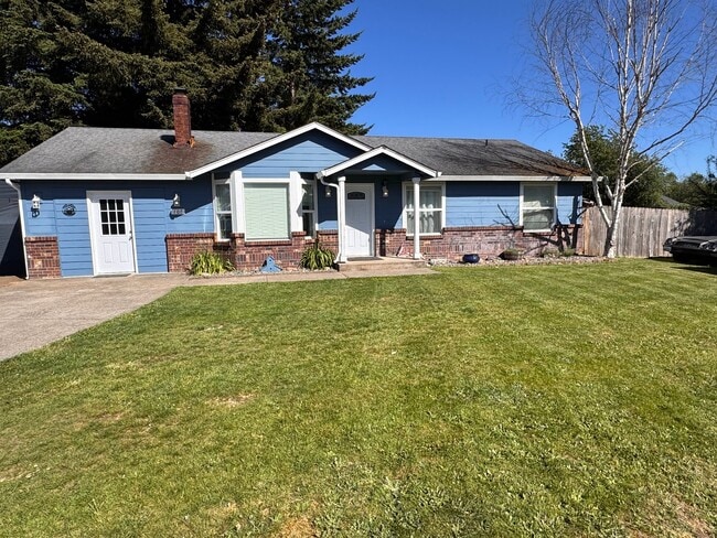 Building Photo - 107 S Pine Dr