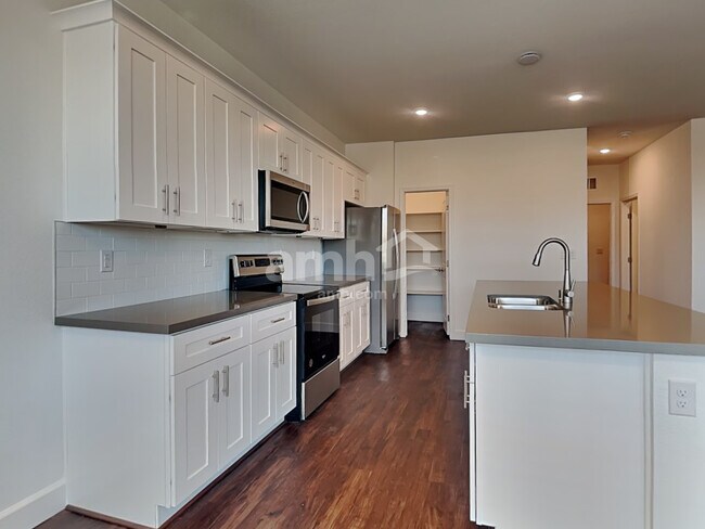 Photo - 2725 Fierce Star Ave