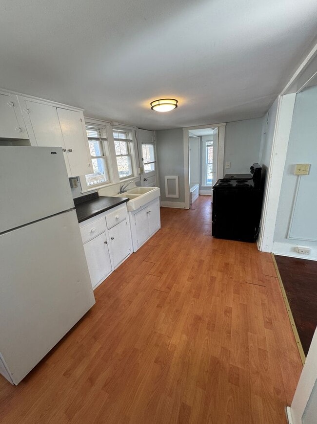 Photo - 120 Main St.