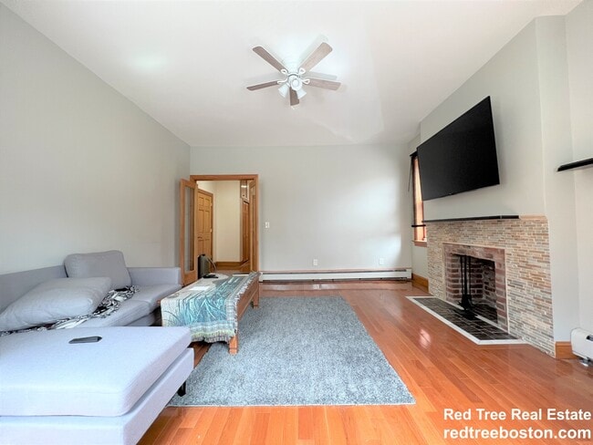 Photo - 655 Washington St