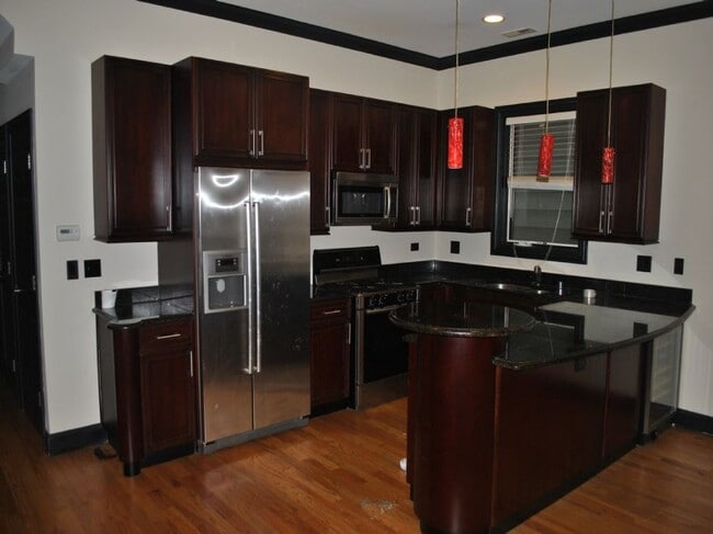 Photo - 6318 N Albany Ave Apartments Unit 2