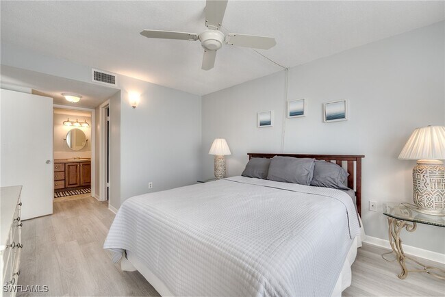 Photo - 7400 Estero Blvd Unidad 214