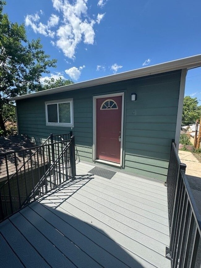 Building Photo - ar2227 Unit C