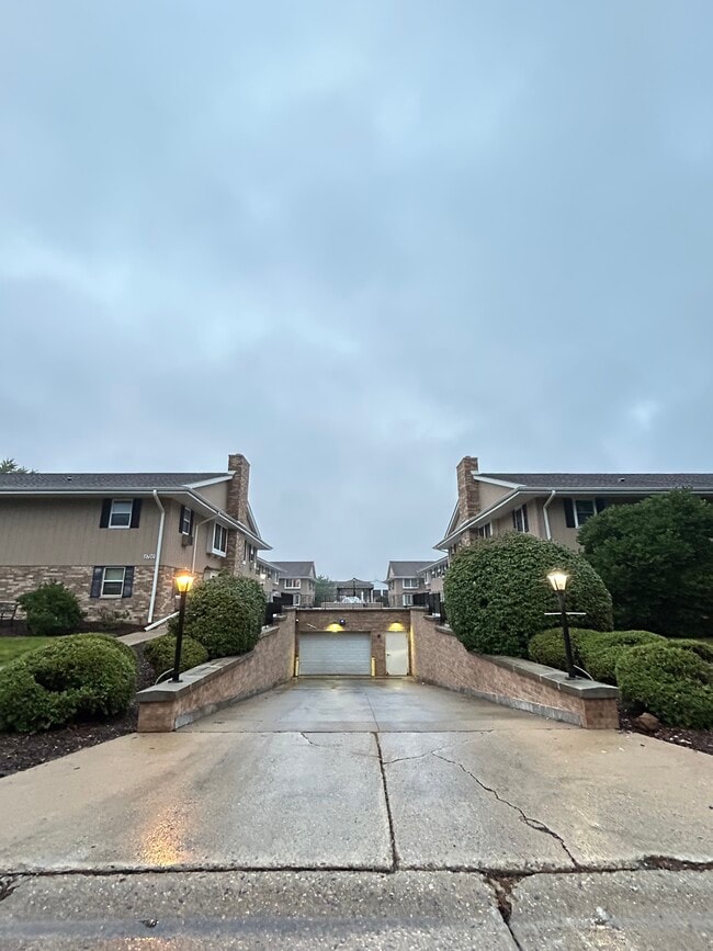 Photo - 5700 W Wahner Ave Condo Unit 216