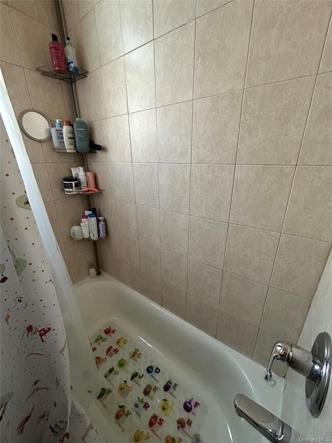 Photo - 31-05-31-33 33rd St Unit 3L