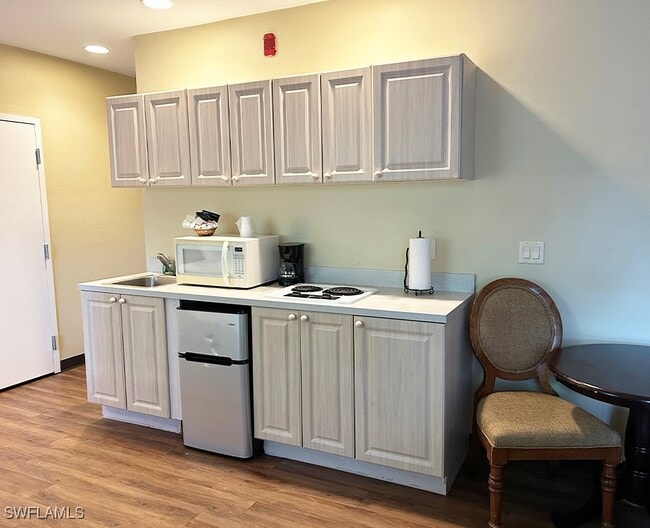 Building Photo - 25000 Tamiami Trl E Unit F-283 Rental