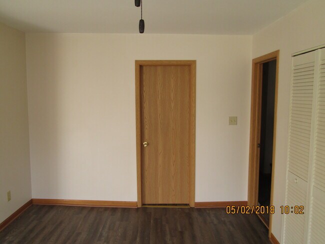 living room - 26 N Center St Unit #1 Center