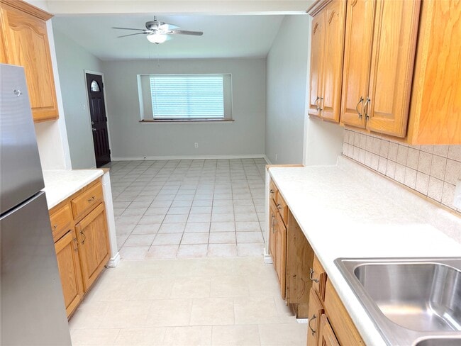 Photo - 534 Glenvale Dr