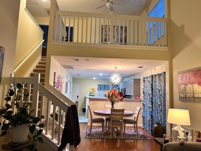 Photo - 324 Gallery Way