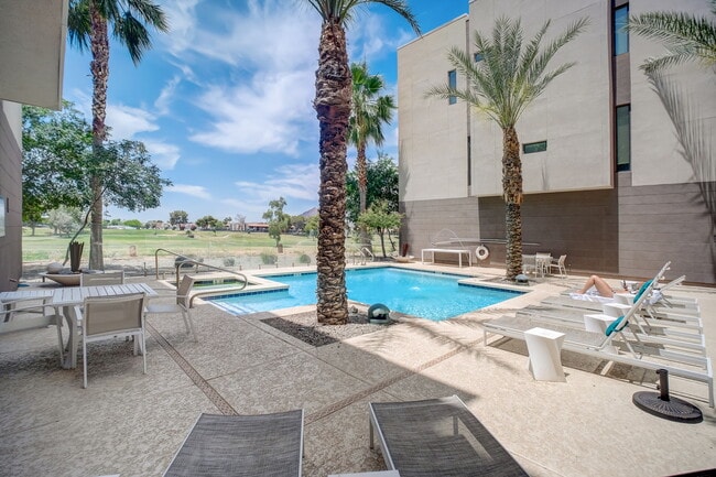 Photo - Dusk Scottsdale Apartments