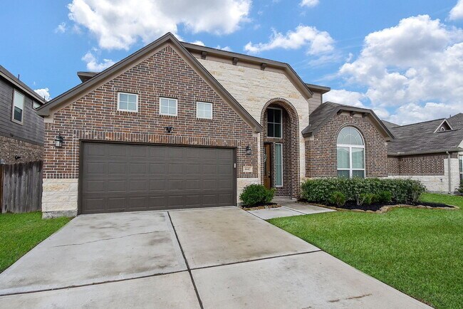 4442 Buentello Dr