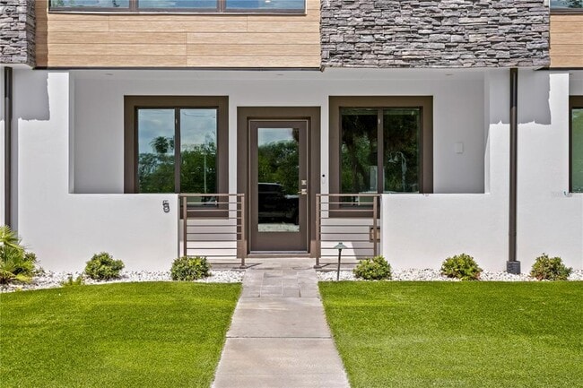90 Columbia Dr