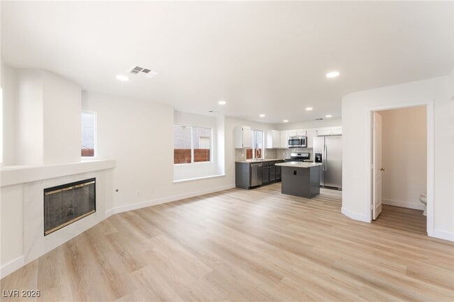 Photo - 1813 Navajo Lake Way