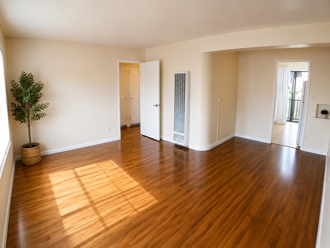 3073 Meade Ave Apartments