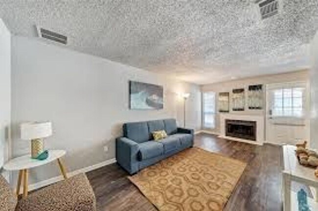 Photo - Gastonian  - 305-307 Unidad 307