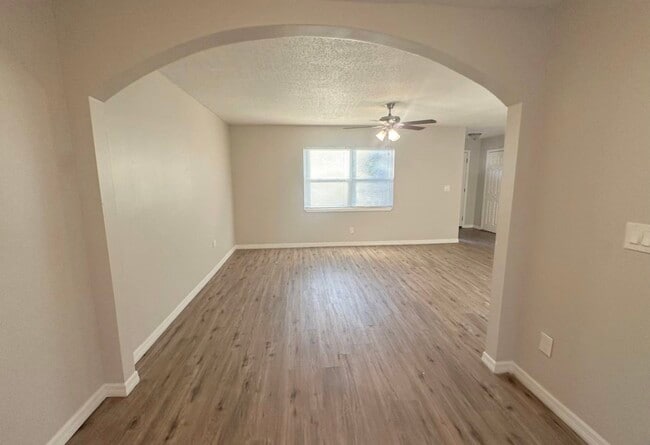 Photo - 520 S Perry St