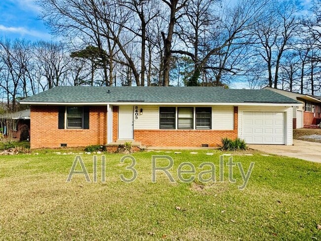 Building Photo - 3405 Vermont Dr