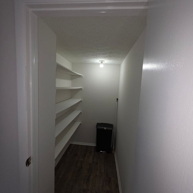 Photo - 1758 Springfield Ln