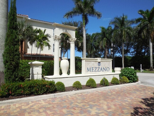 Building Photo - 9833 Baywinds Blvd Unit 7307 Rental