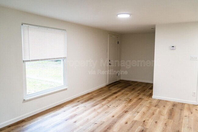 Photo - 3715 Sisk Rd NW Unidad 5