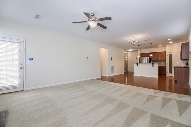 Photo - 21 Wensley Ct