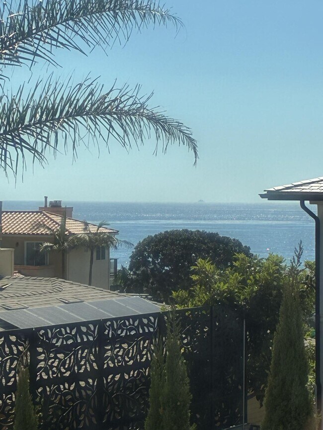 Building Photo - 5726 La Jolla Blvd