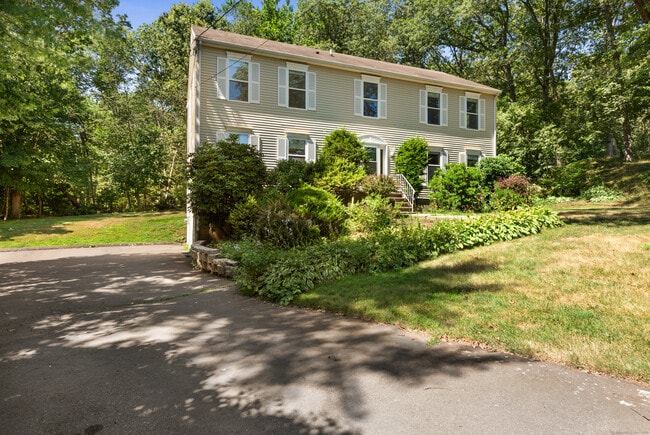 Photo - 15 Blue Ridge Ln