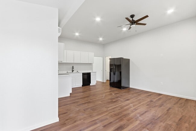 Photo - 69 N Tucker St Unit 69