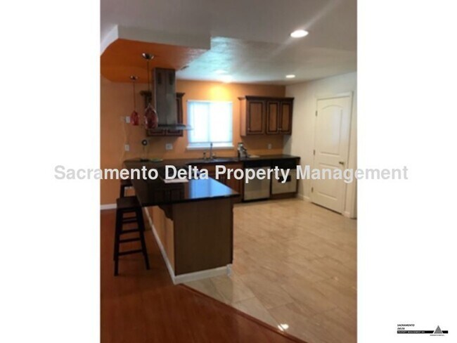 Photo - Updated 4 bed/2bath home with large yard RENT SPECIAL