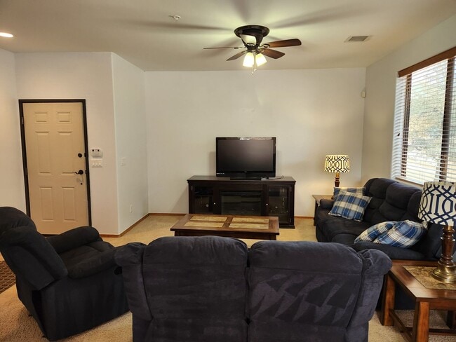 Photo - Furnished Bison Cove - 2 bed / 2 bath - Furnished Unit