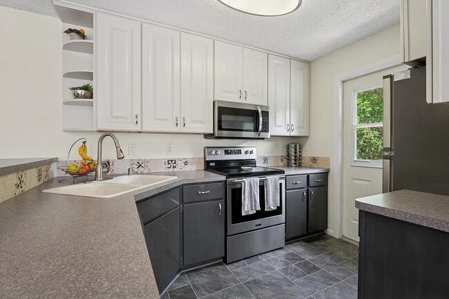 Photo - 13525 Zenith Ln