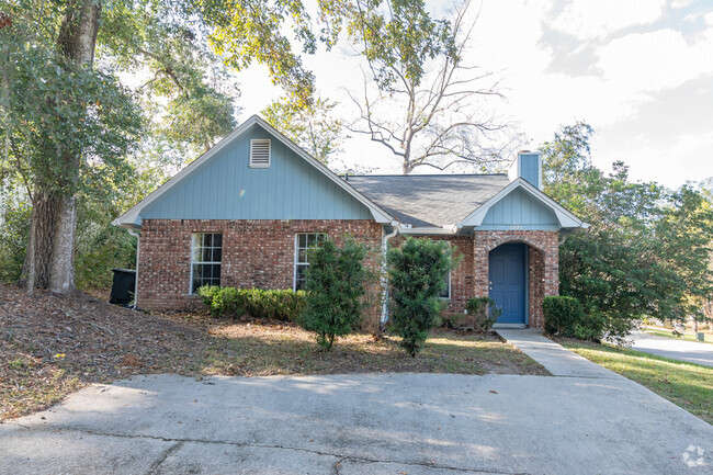 Building Photo - 1521 Cinnamon Bear Cir Rental