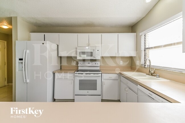 1310 Keel Pl