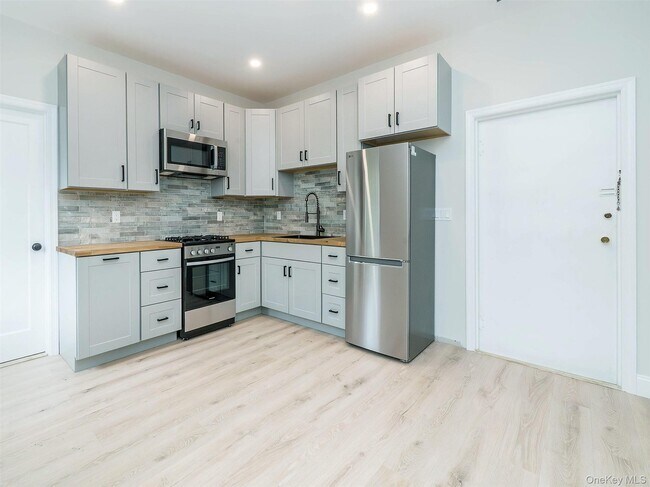 Photo - 316-324-324 Sea Cliff Ave Unit 3rd Floor