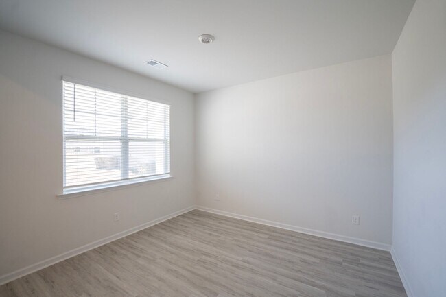 Photo - AVAILABLE NOW!