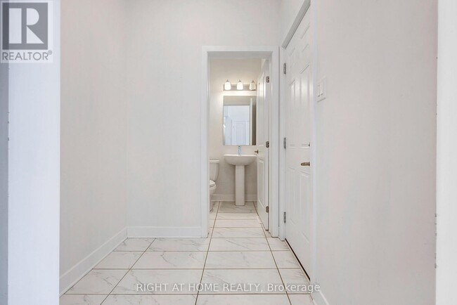 Photo - 500 Triangle St