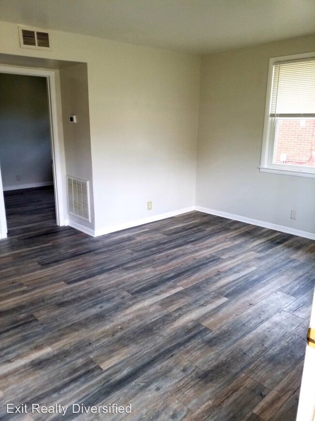 Photo - 1717 24th Ave N