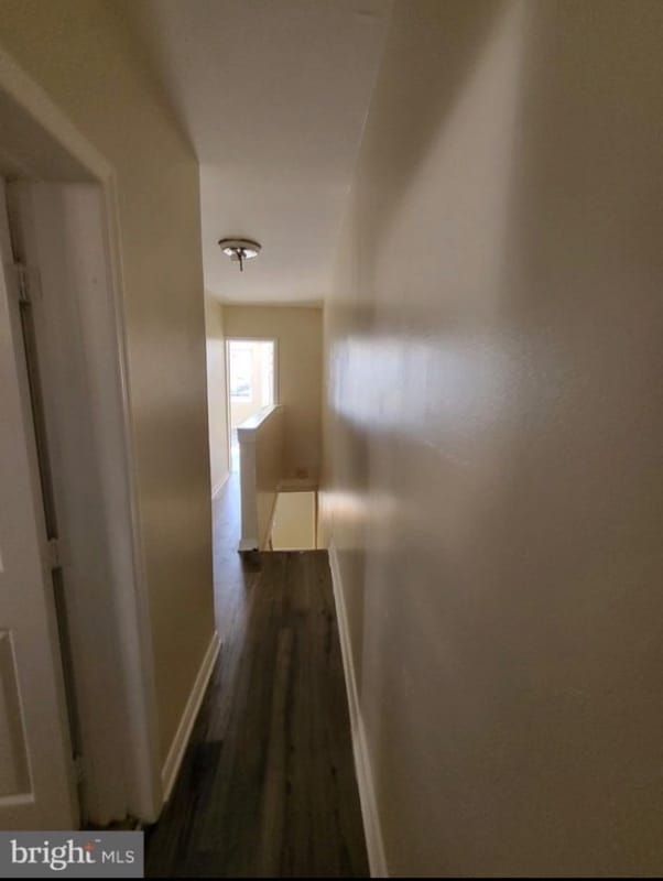 Photo - 5855 Windsor Ave