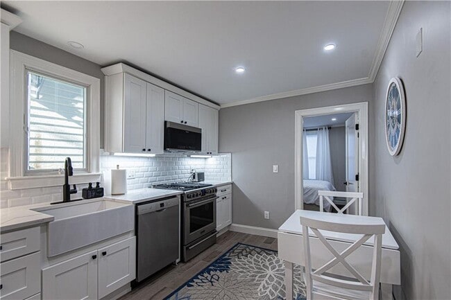 30 Prospect Hill St Unit 1